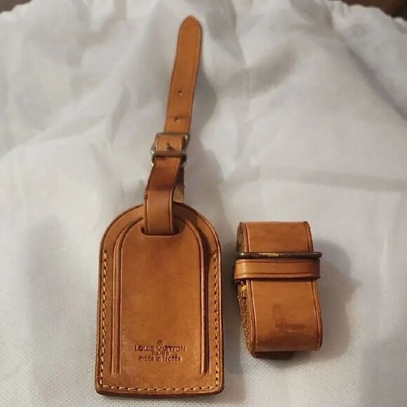 Louis Vuitton Other - Louis Vuitton Brown Leather Bag Tag